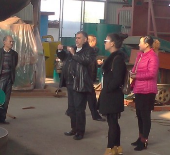 黎巴嫩客戶來廠訂購(gòu)設(shè)備