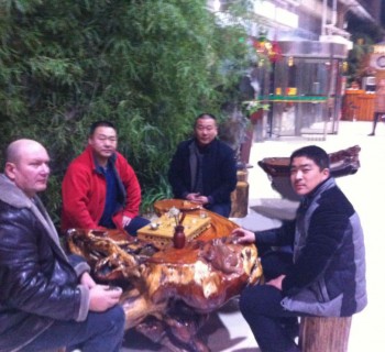 俄羅斯客戶來廠訂購(gòu)?fù)谏炒?/></a></div>
                    <div   id=